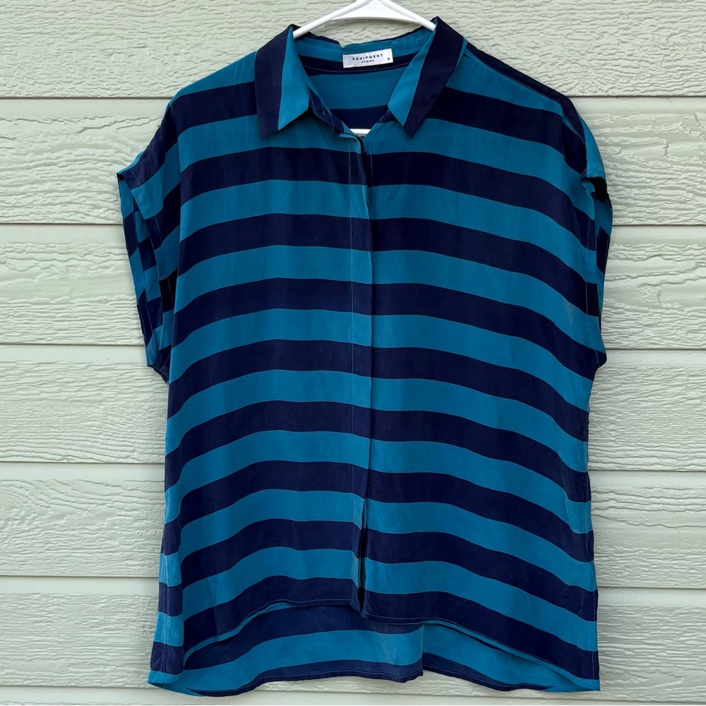 Equipment Femme Cap Sleeve Silk Shirt. Medium